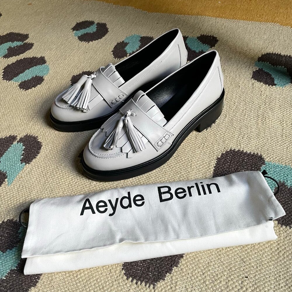 NEW Aeyde Eryn Tassle Loafers in Grey Chalk Size EU 37 US 7
